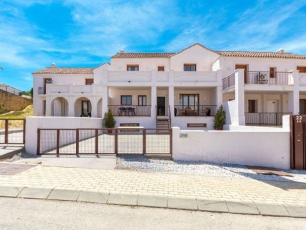 Townhouse for sale in Casares Playa, Marbella