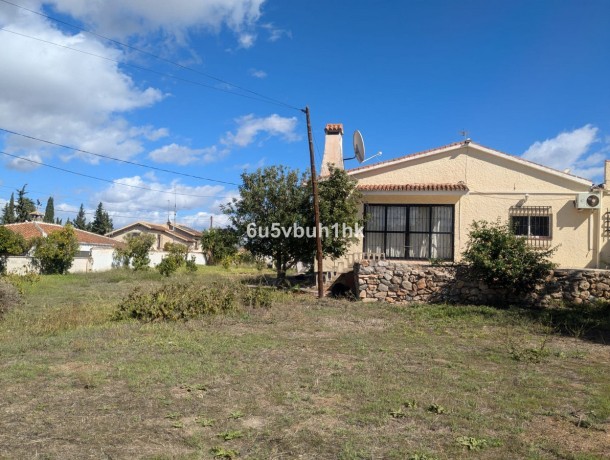 Villa for sale in Alhaurín el Grande, Marbella