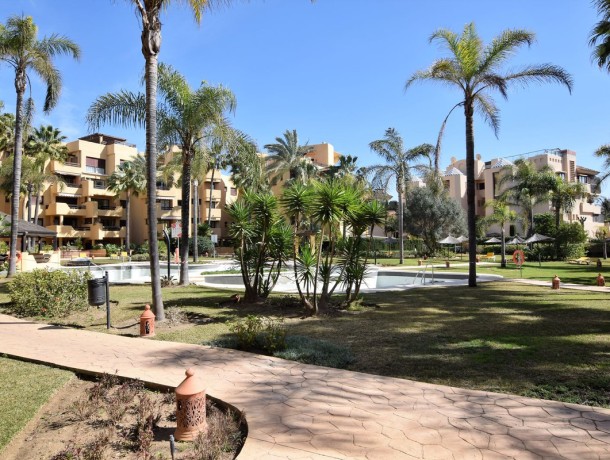 Apartment for sale in New Golden Mile, Marbella