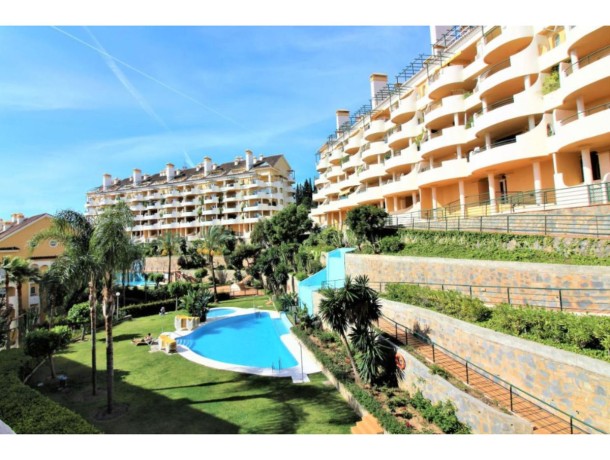 Apartment for sale in Nueva Andalucía, Marbella