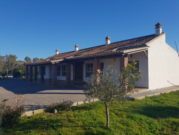 Villa for sale in Coín, Marbella