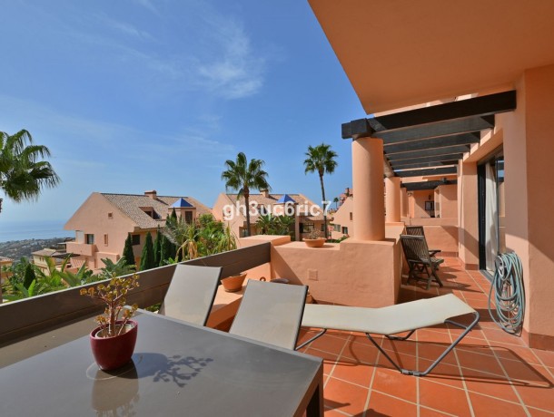 Apartment for sale in Calahonda, Marbella