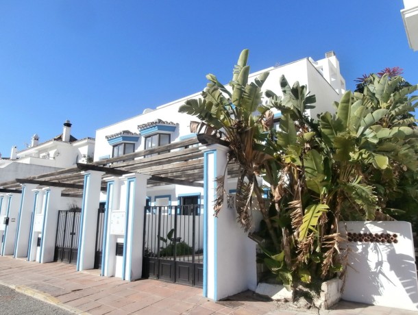 Townhouse for sale in La Duquesa, Marbella