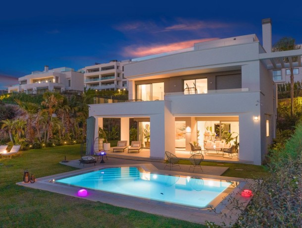 Villa for sale in Marbella, Marbella