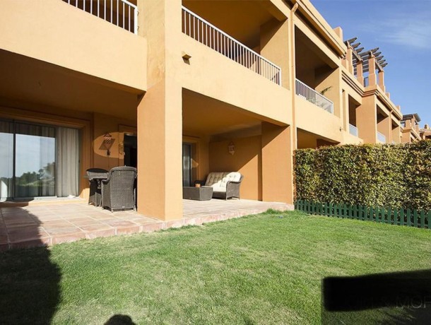 Apartment for sale in Atalaya, Marbella