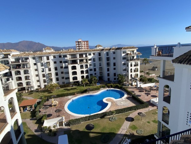 Apartment for sale in La Duquesa, Marbella