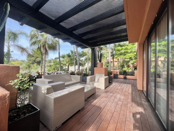 Apartment for sale in Puerto Banús, Marbella