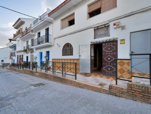 Commercial for sale in Monda, Marbella