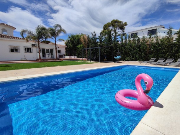 Villa for sale in Estepona, Marbella