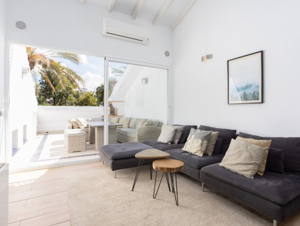 Apartment for sale in Nueva Andalucía, Marbella