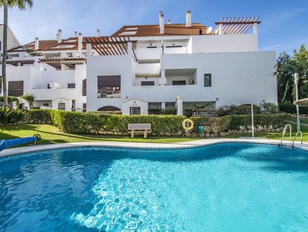 Apartment for sale in Nueva Andalucía, Marbella
