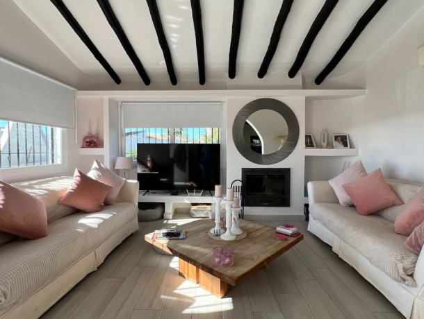 Villa for sale in La Cala de Mijas, Marbella