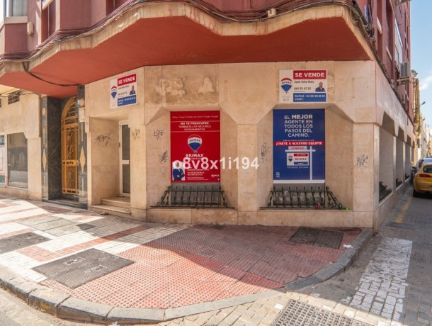 Commercial for sale in La Trinidad, Marbella