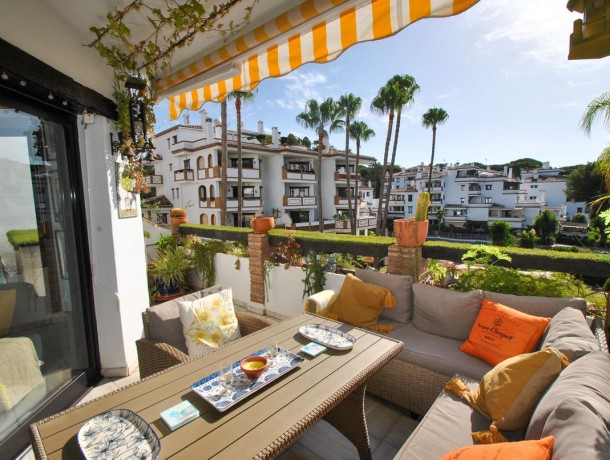 Apartment for sale in Calahonda, Marbella