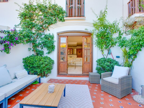 Townhouse for sale in Estepona, Marbella