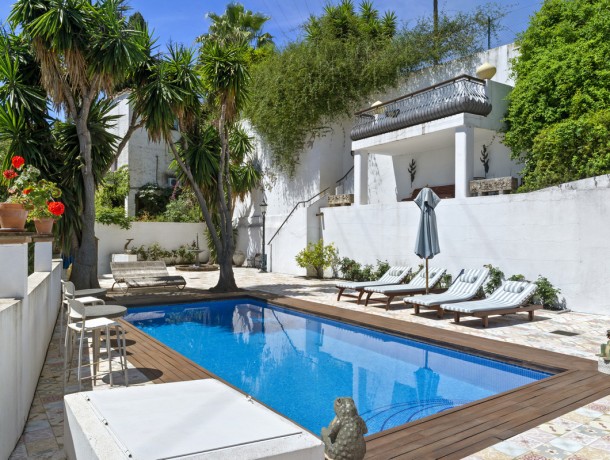 Villa for sale in San Pedro de Alcántara, Marbella