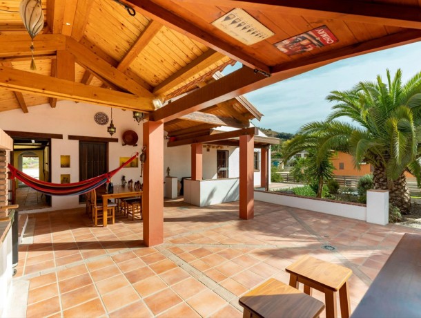 Villa for sale in Coín, Marbella