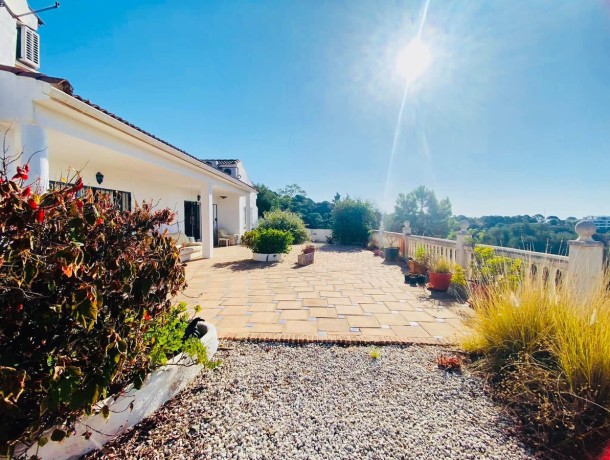 Villa for sale in Estepona, Marbella