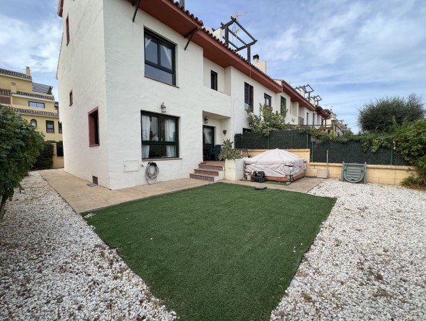 Townhouse for sale in Cancelada, Marbella