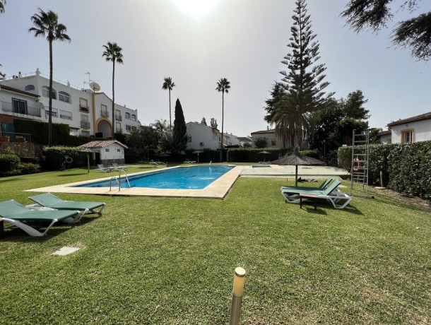 Townhouse for sale in Atalaya, Marbella