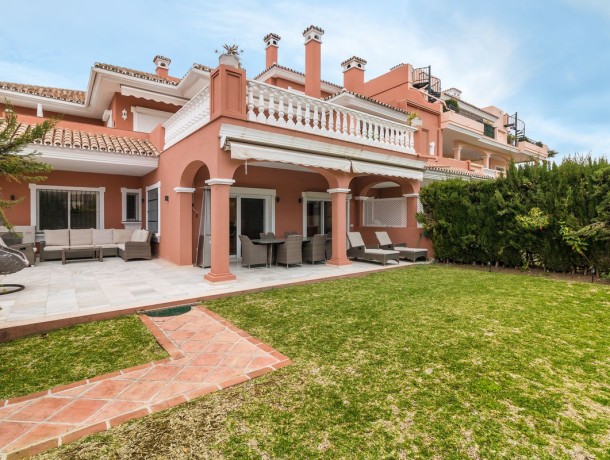 Apartment for sale in New Golden Mile, Marbella