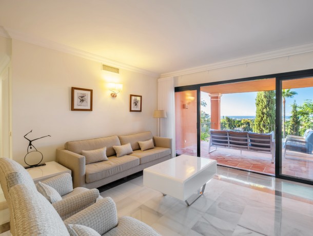 Apartment for sale in Monte Halcones, Marbella
