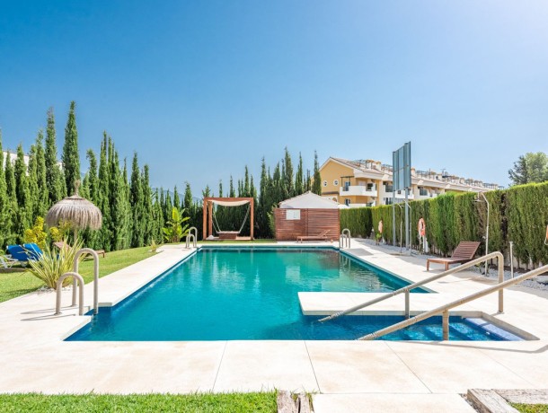 Apartment for sale in Nueva Andalucía, Marbella