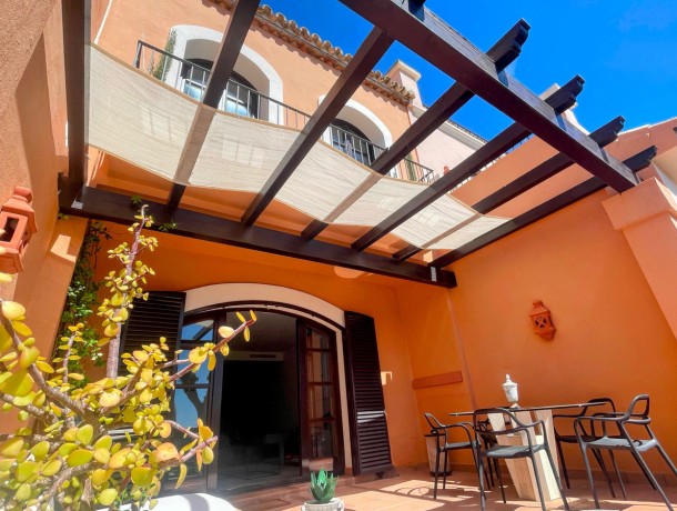 Townhouse for sale in Sotogrande, Marbella