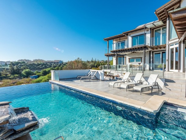 Villa for sale in Mijas, Marbella