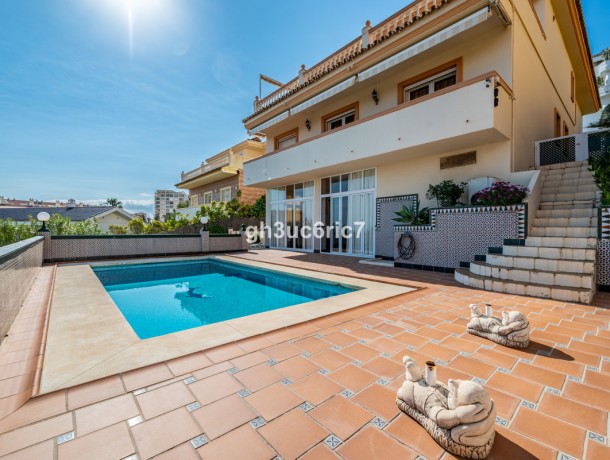 Villa for sale in Benalmadena, Marbella