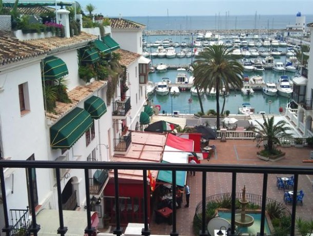 Apartment for sale in La Duquesa, Marbella