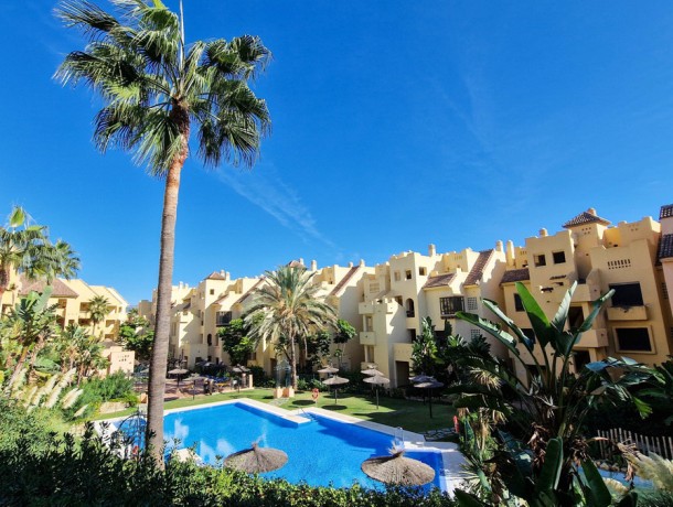 Apartment for sale in La Duquesa, Marbella