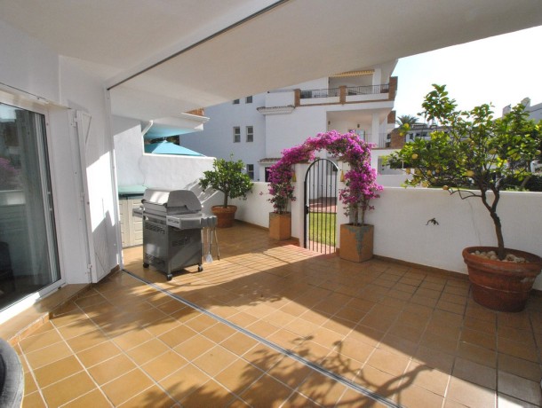 Apartment for sale in Calahonda, Marbella