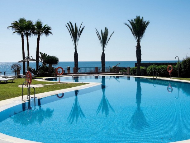 Apartment for sale in La Duquesa, Marbella