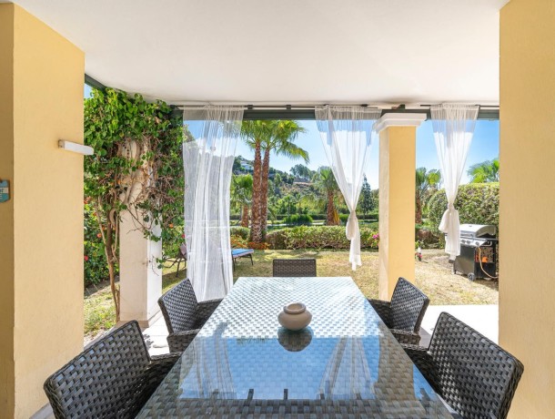 Apartment for sale in La Quinta, Marbella