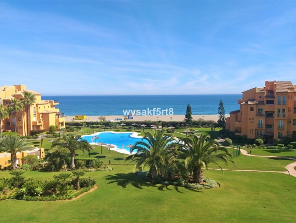 Apartment for sale in La Duquesa, Marbella