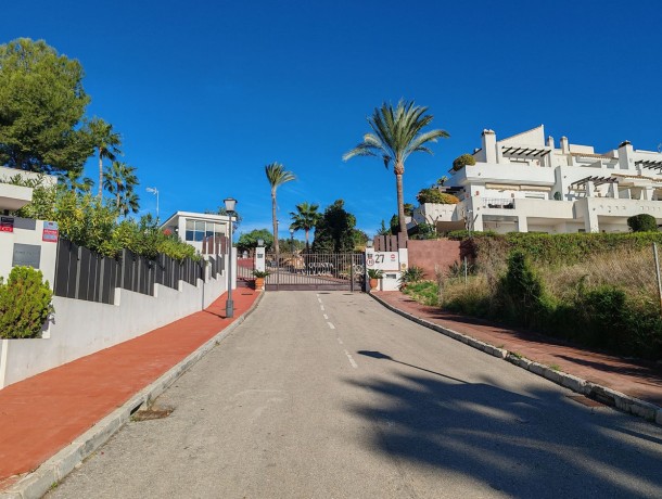 Apartment for sale in La Quinta, Marbella