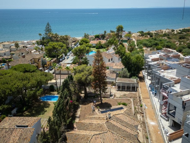 Villa for sale in El Rosario, Marbella