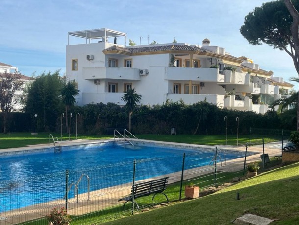 Apartment for sale in Calahonda, Marbella