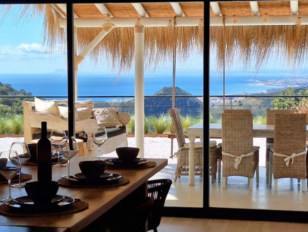 Villa for sale in Ojén, Marbella
