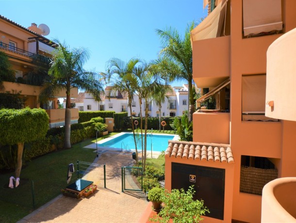 Apartment for sale in Las Chapas, Marbella