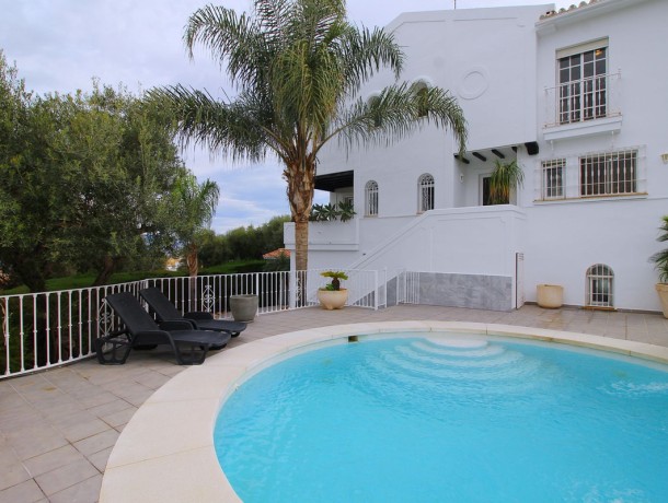 Villa for sale in Alhaurín de la Torre, Marbella