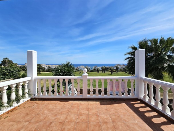 Townhouse for sale in La Duquesa, Marbella
