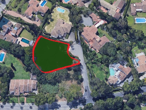 Plot for sale in Sotogrande Costa, Marbella