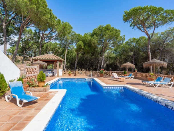 Apartment for sale in Nueva Andalucía, Marbella