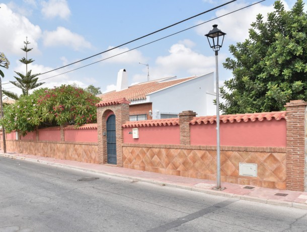 Villa for sale in Alhaurín de la Torre, Marbella
