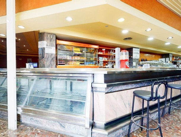 Commercial for sale in Málaga, Marbella