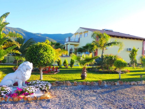 Commercial for sale in Alhaurín el Grande, Marbella