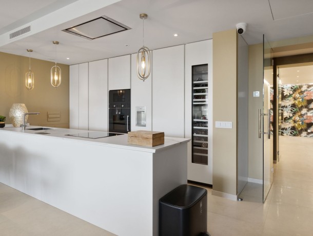 Apartment for sale in Nueva Andalucía, Marbella