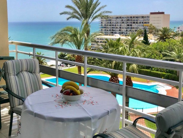 Apartment for sale in Bajondillo, Marbella